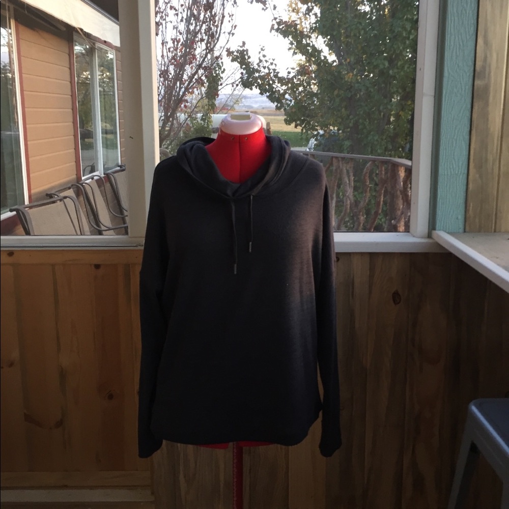 Crowl Neck Sweater